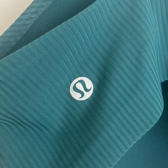 lululemon athletica Teal Sports Bra - Picture 2 of 3
